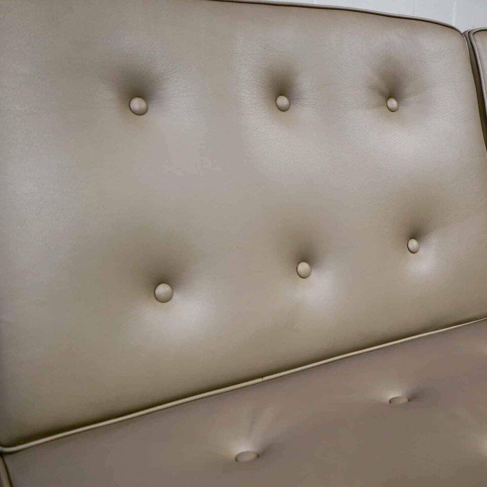 Florence Knoll two-seater in leather mod. 65 for Knoll International