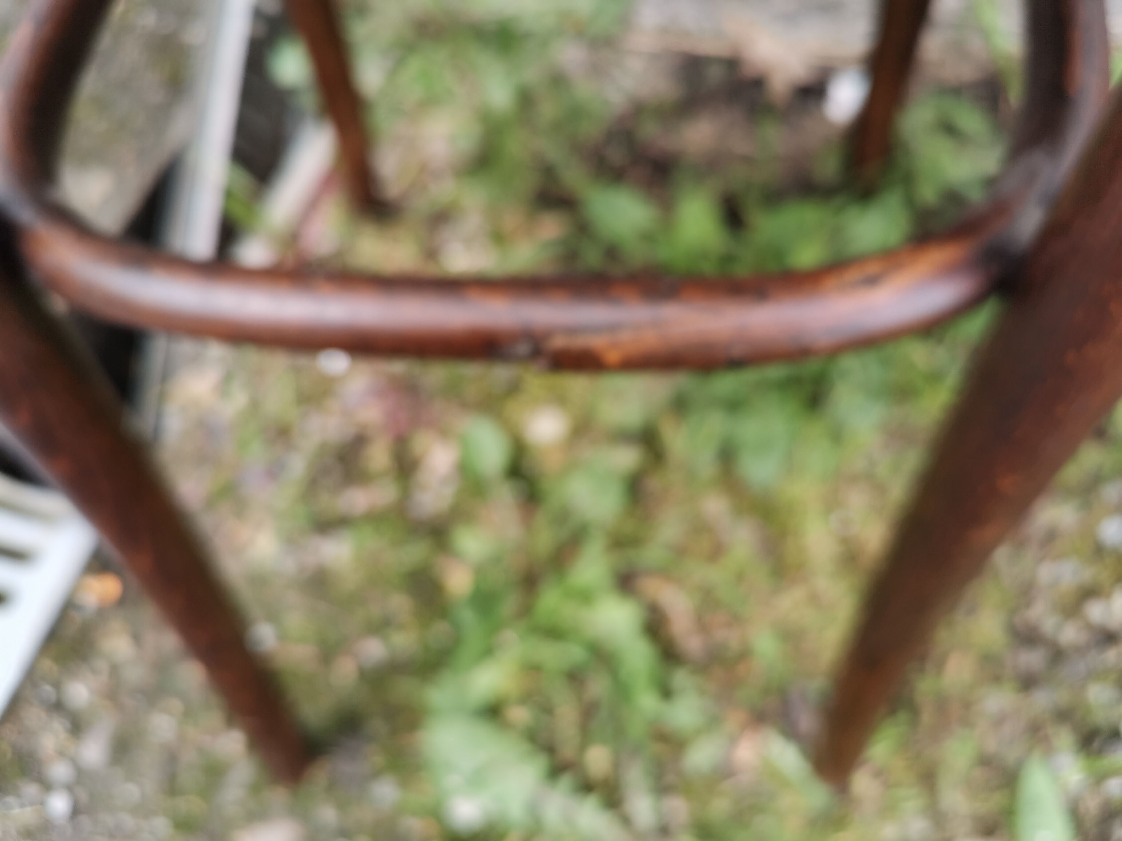 Lot de six chaises bistrot bois tourné Fischel Luterma