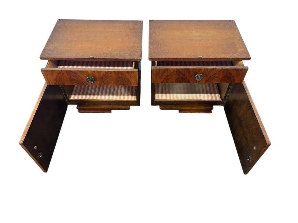 Set of 2 vintage bedside tables / mini cabinets