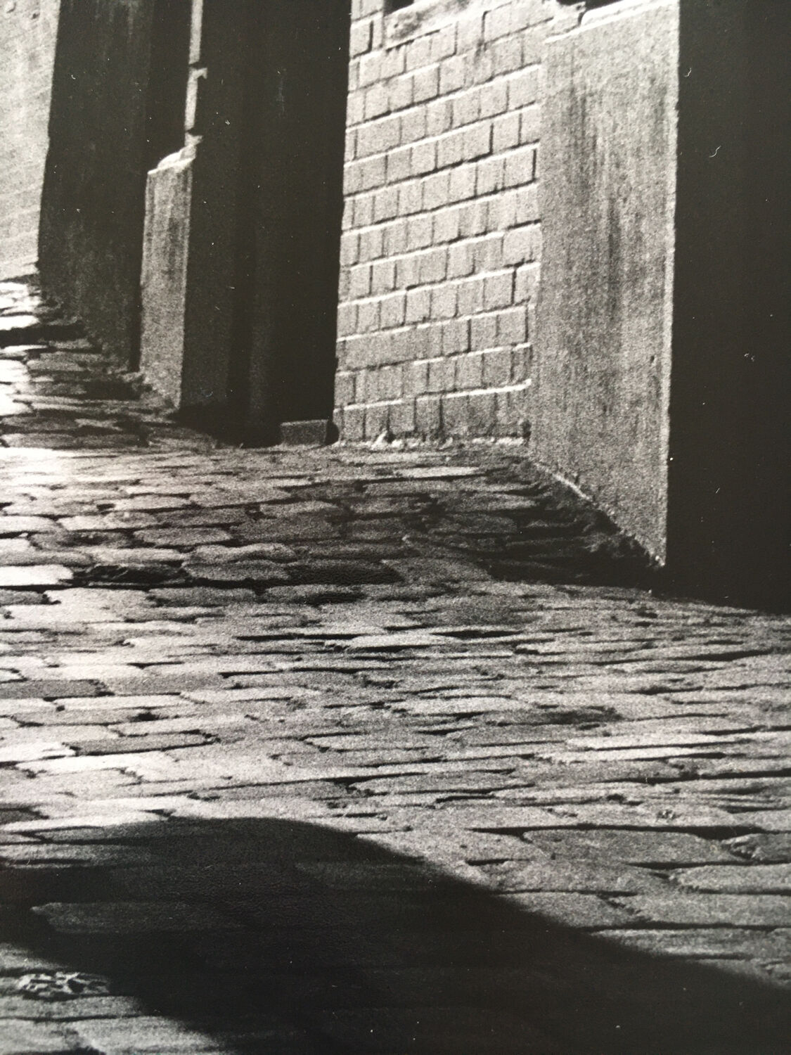 Original photo 90s, cobbled street man merchant