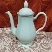 ancienne  cafetière en faïence blanche et liseré rouge