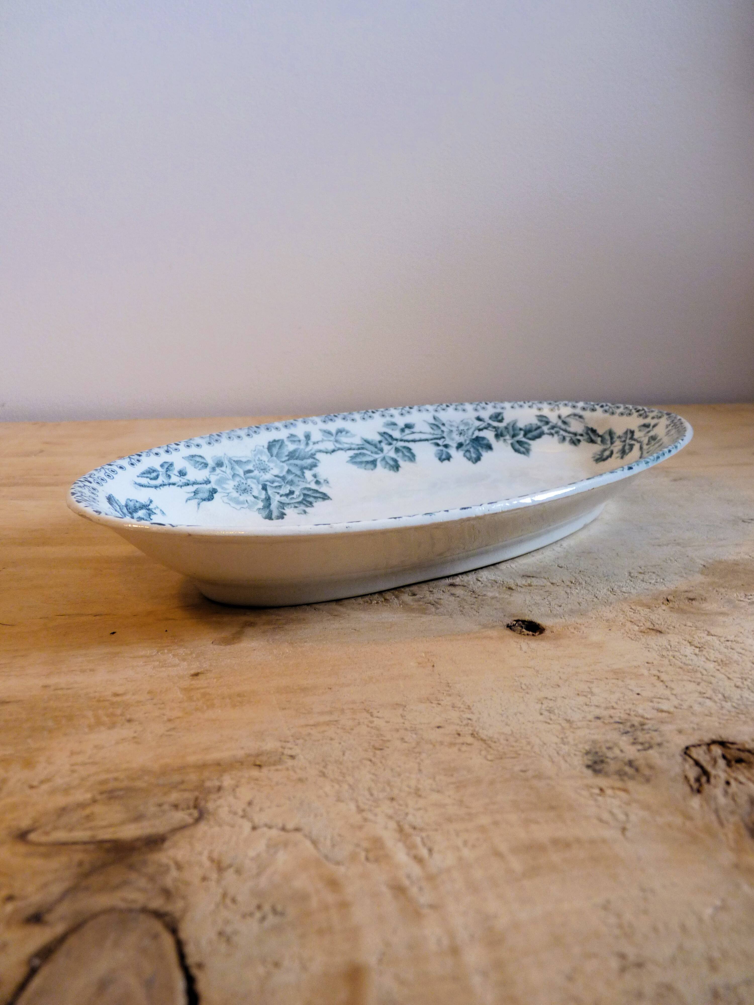 Oval ravier dish with floral decoration - "Guadeloupe" Terre de fer - Debray