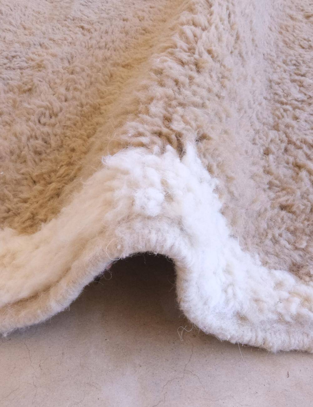 Contemporary Berber Rug - 355 X 243 cm