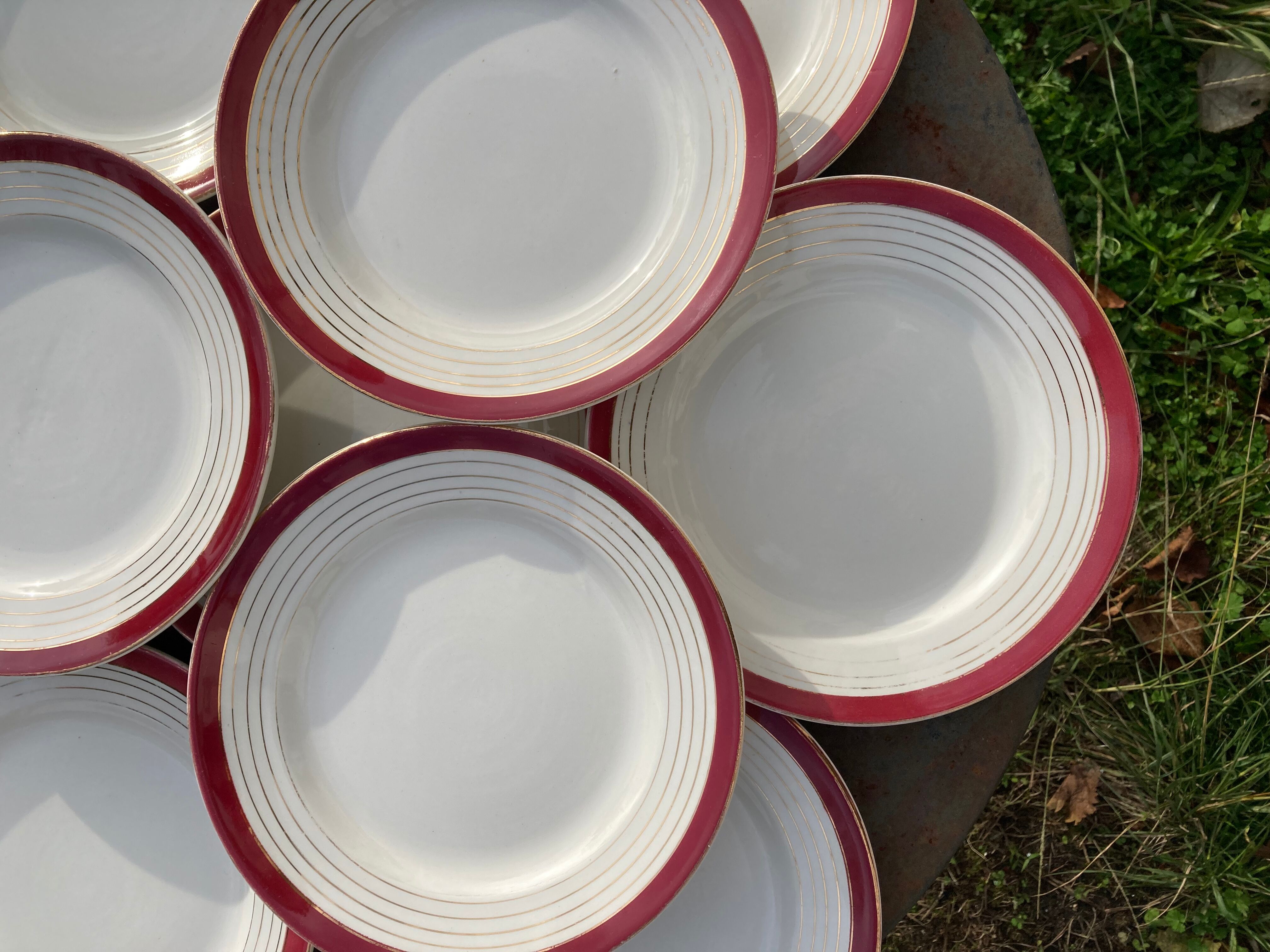 9 dessert plates Sarreguemines Digoin Regence gold and red