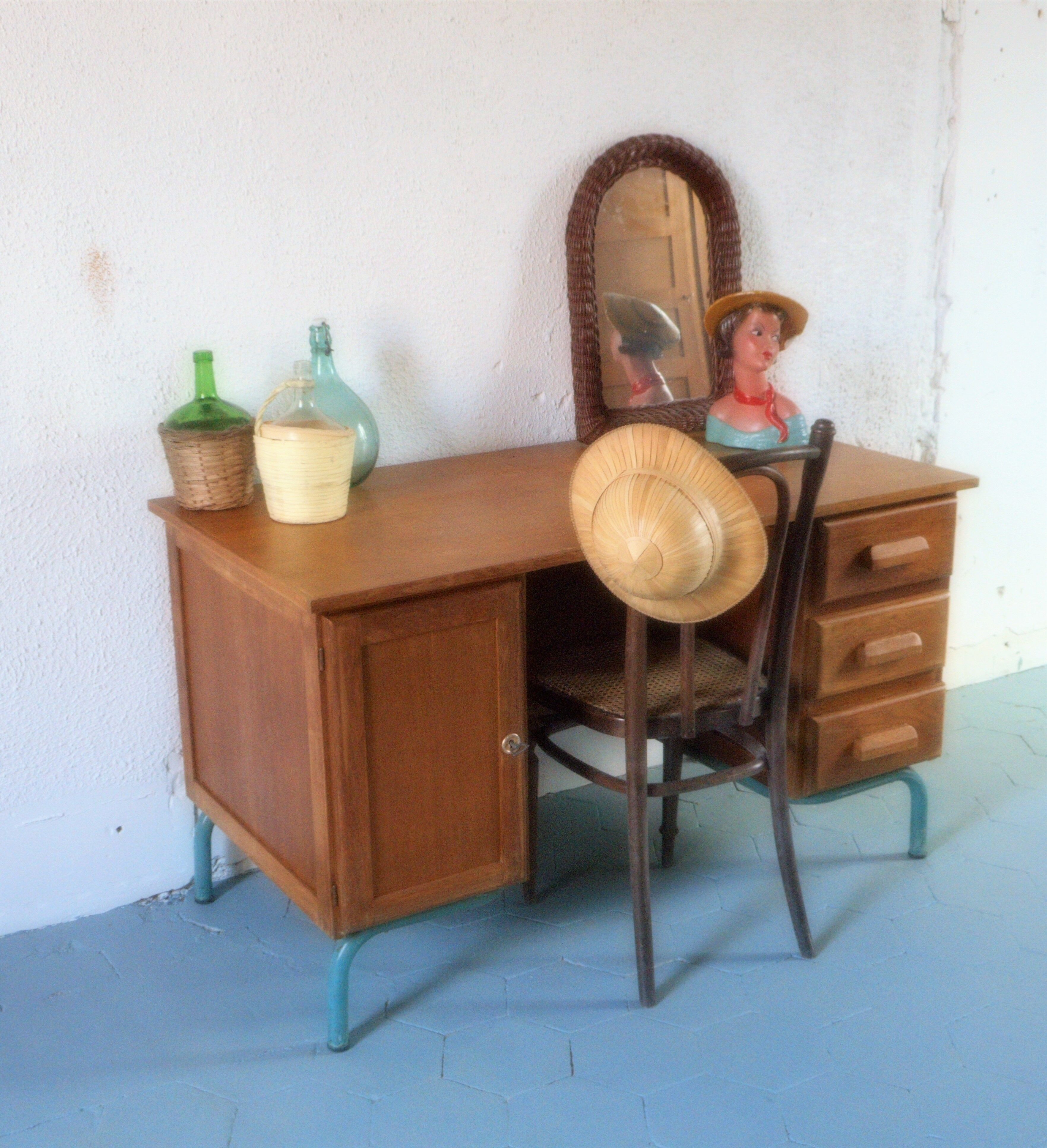 Schoolmaster's office