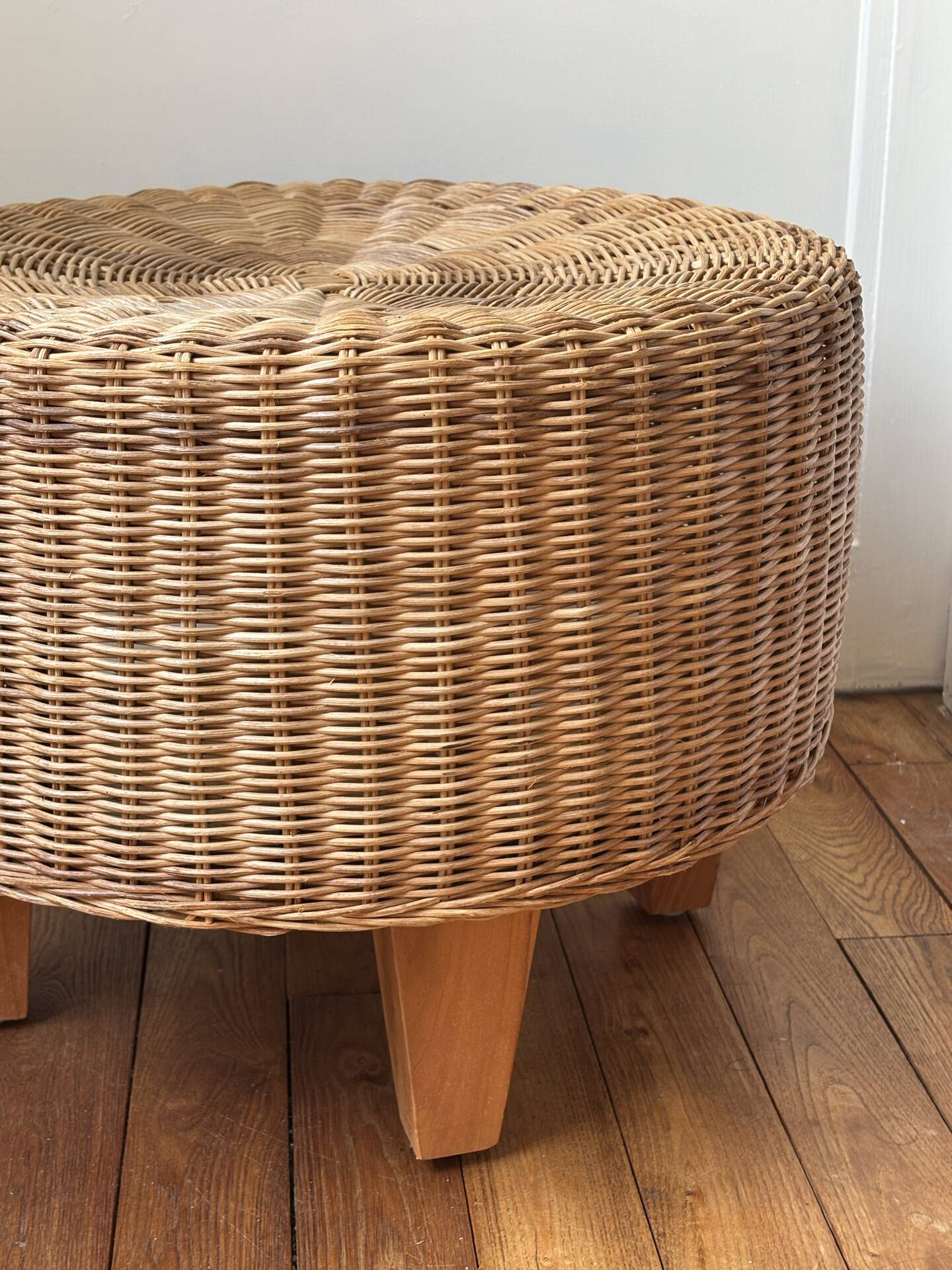 Tabouret en rotin