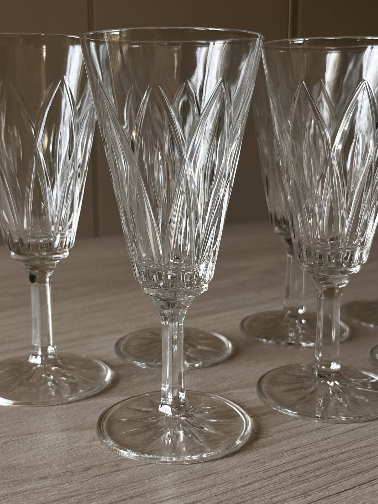 Set of 8 champagne flutes