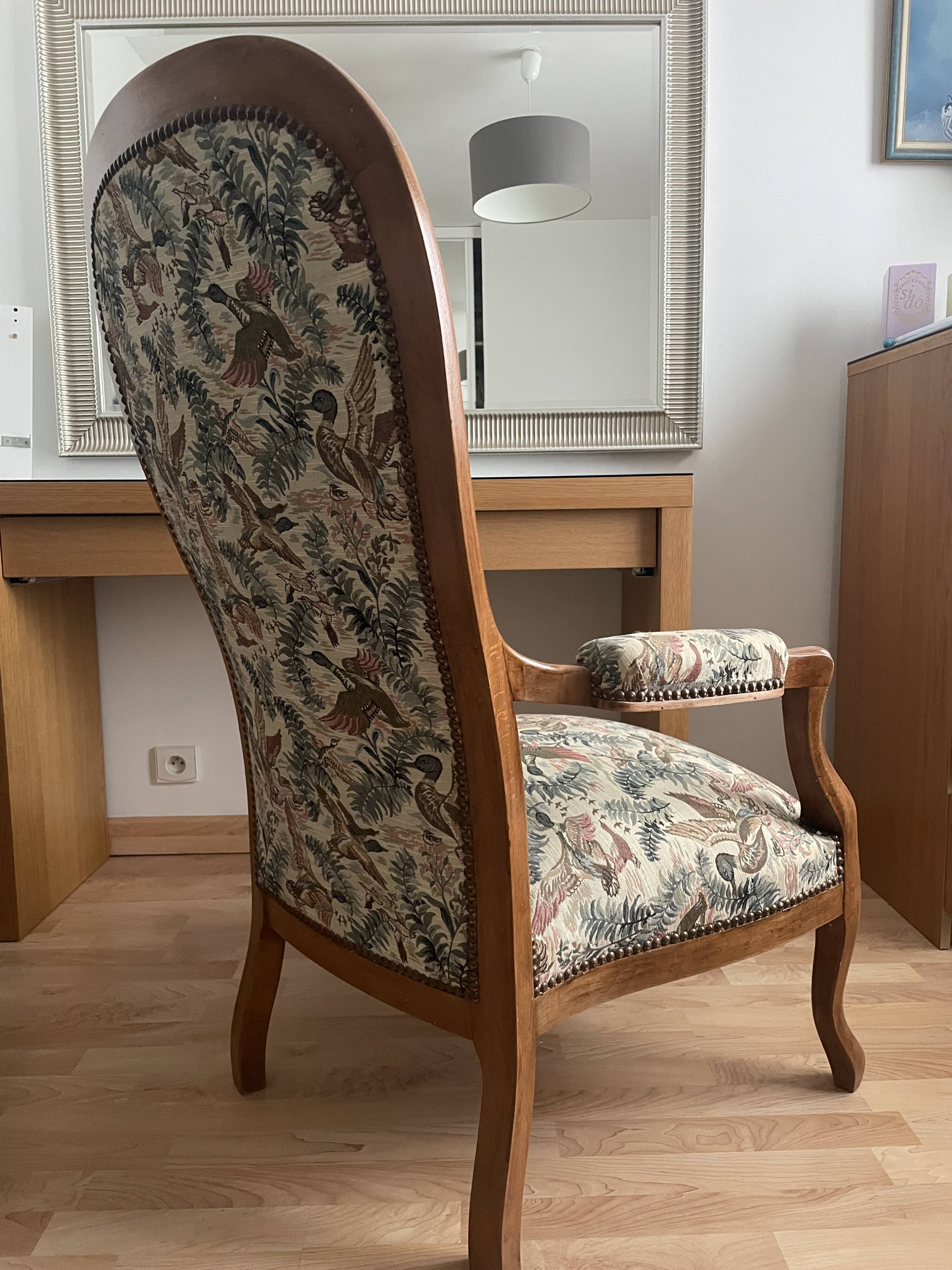 Louis Philippe armchair with wood pigeon motifs