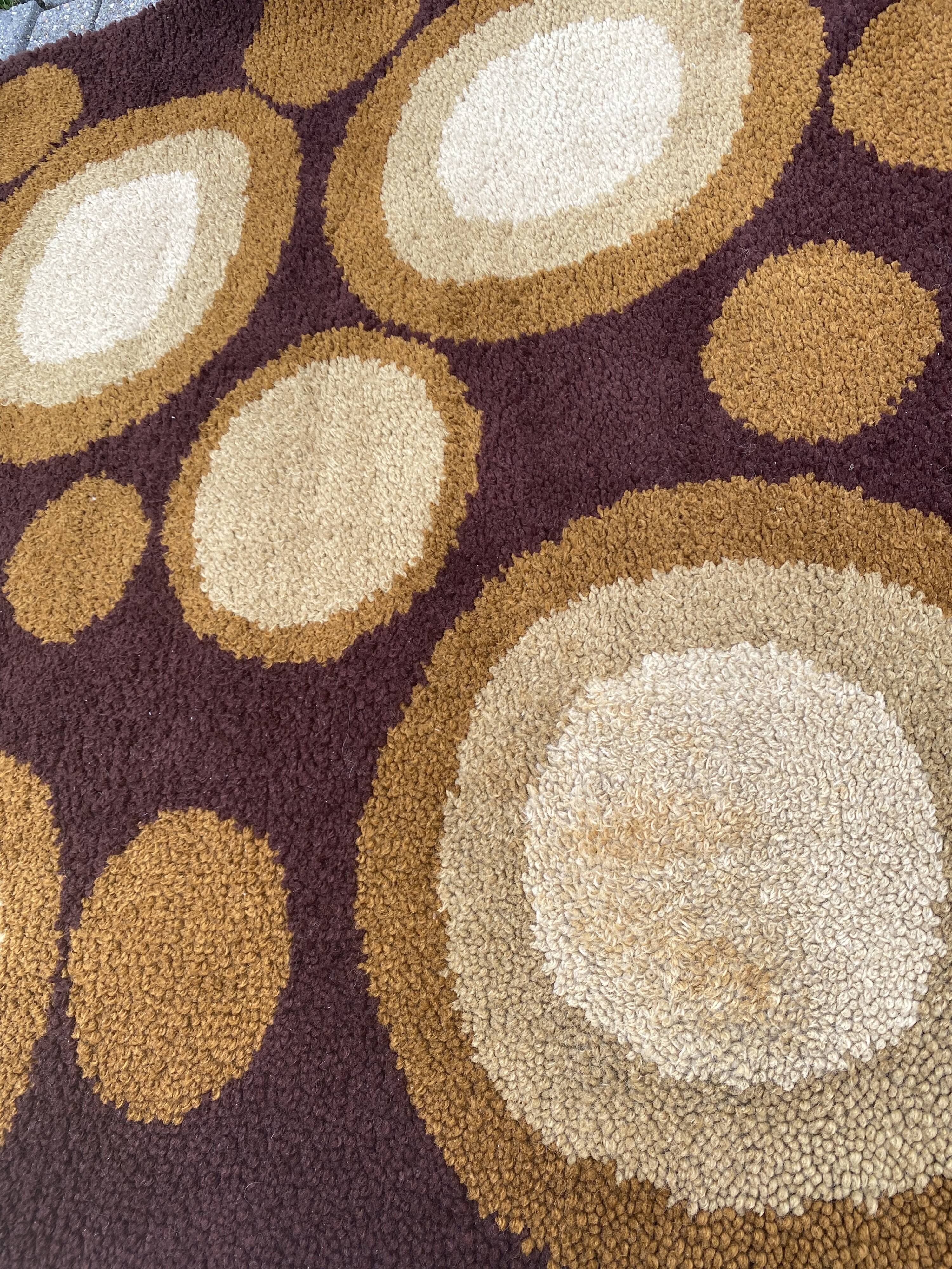 Vintage burgos dutch wool rug