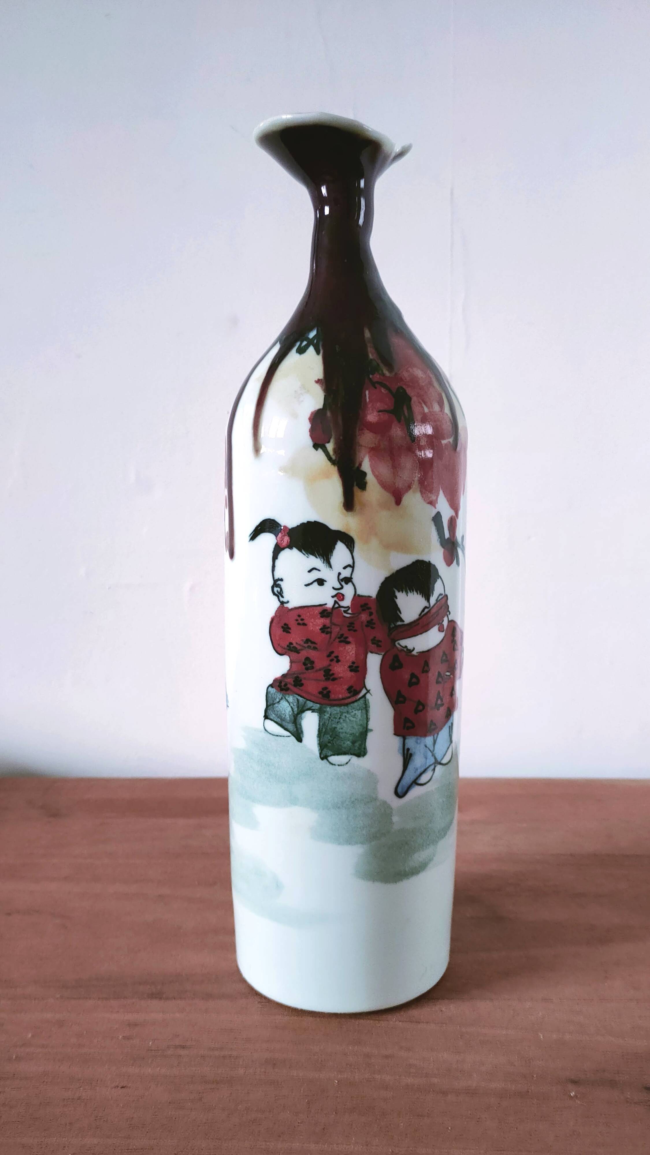 Chinese porcelain vase design from the 60s