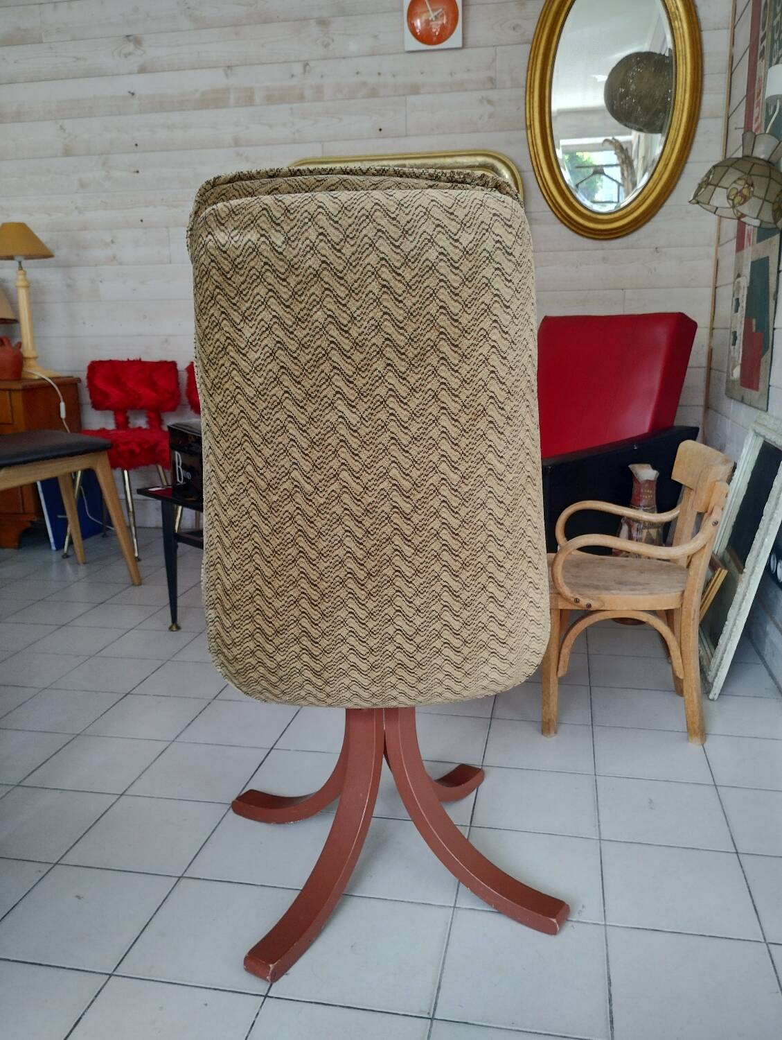 1970s swivel chair