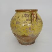 Magnificent glazed yellow confit pot, south-west of France. 19th century.