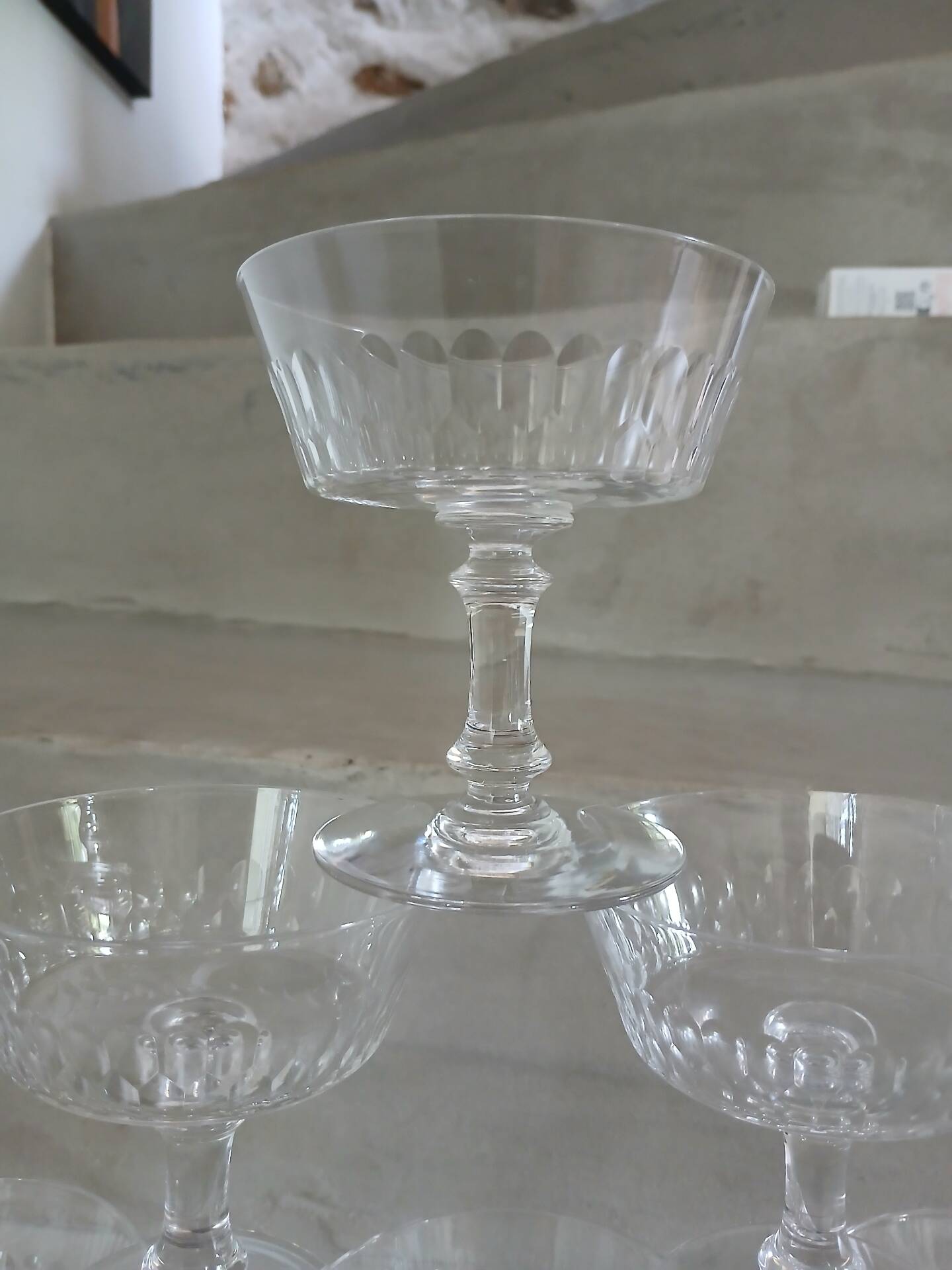 6 coupes à champagne anciennes en cristal