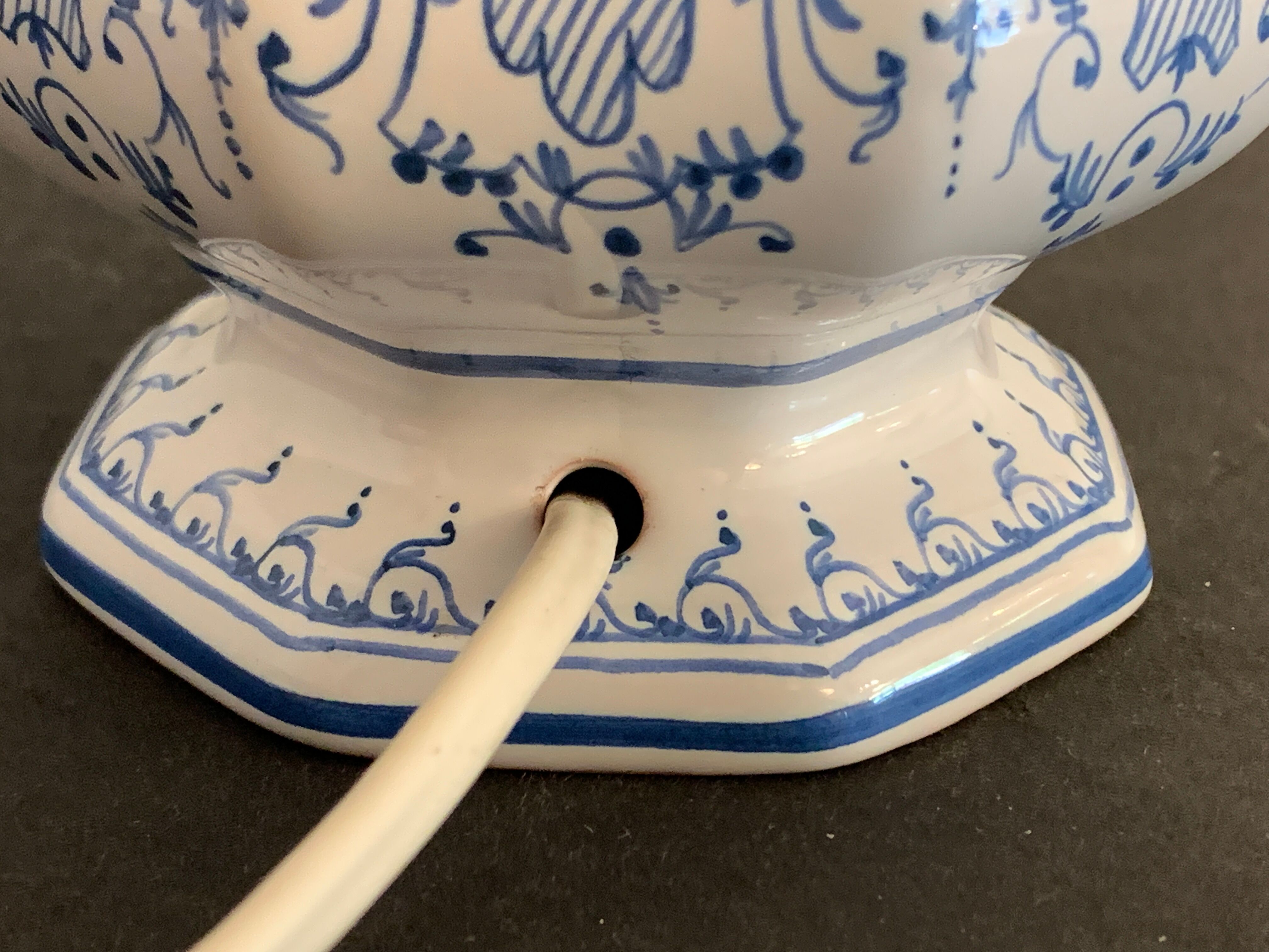 Earthenware lamp Lallier de Moustiers