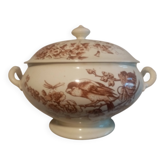 Superb and rare soup tureen, flowers model, clairefontaine faience