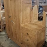 Asymmetrical wardrobe