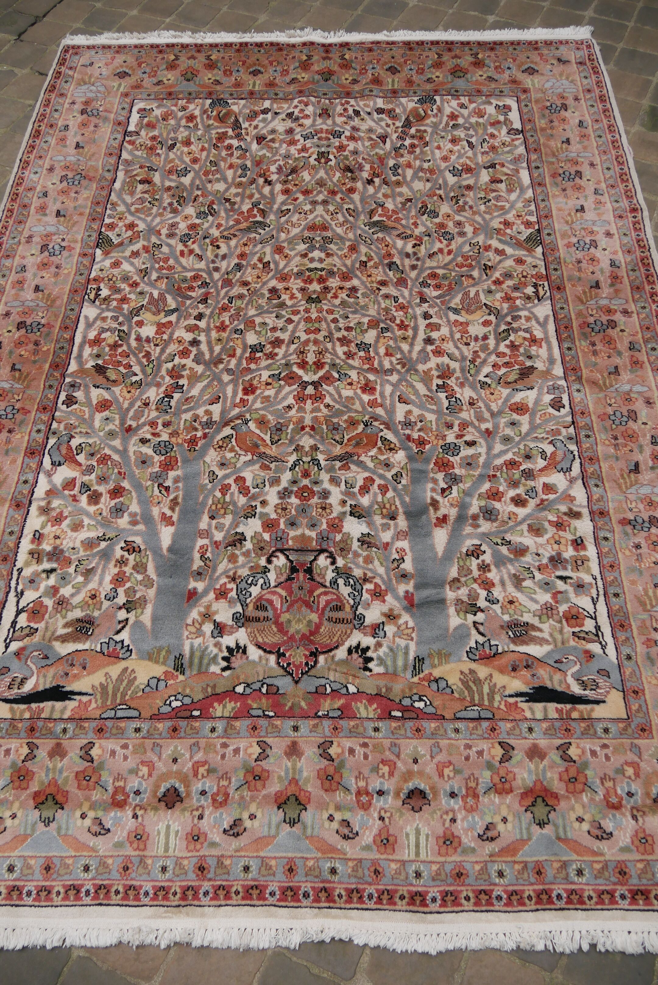 Pakistan Handmade Oriental Carpet 2.72 x 1.88 m
