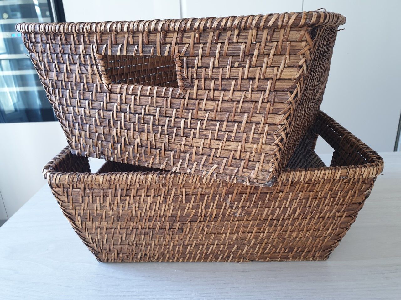 Wicker pans