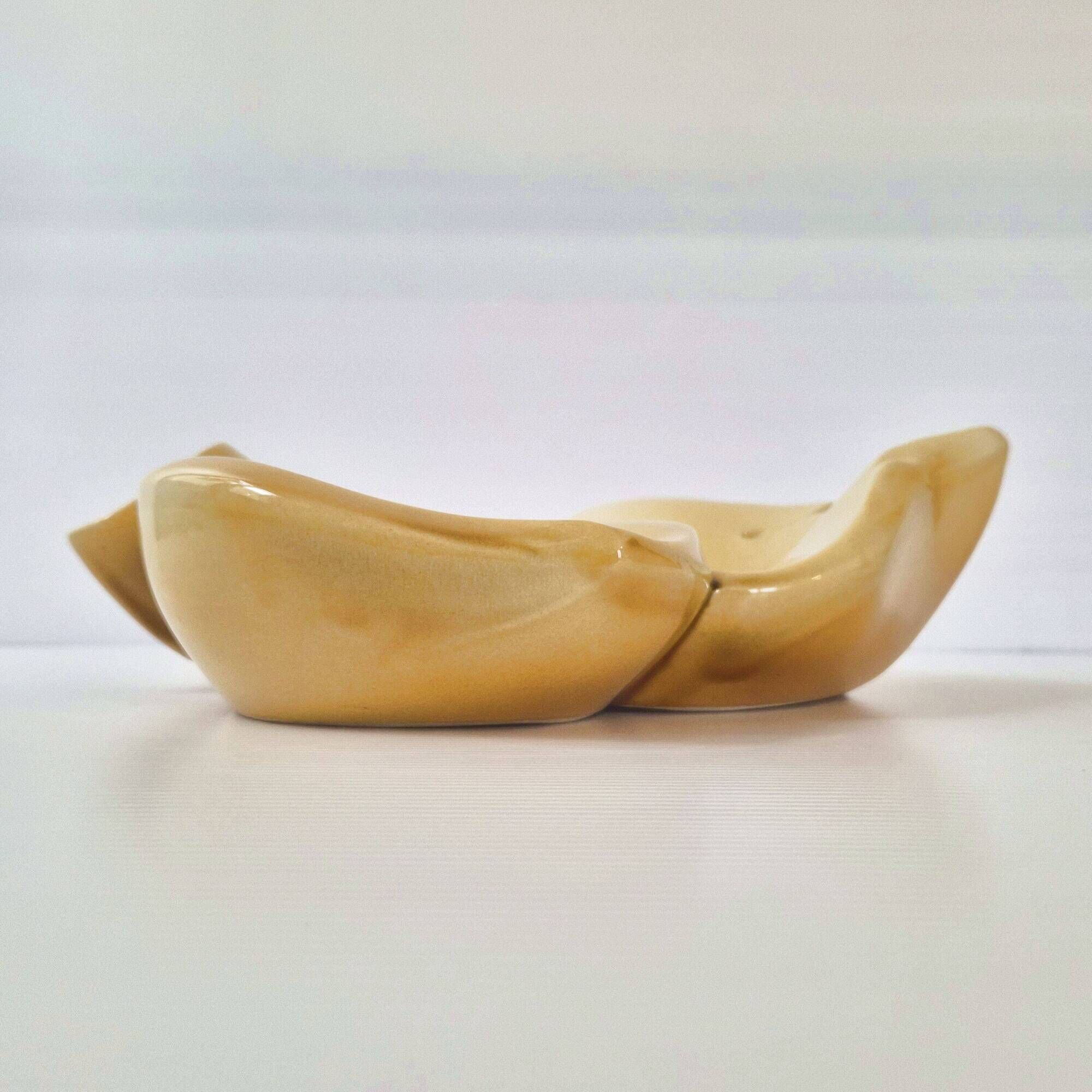 Vintage 1960s leaf tray