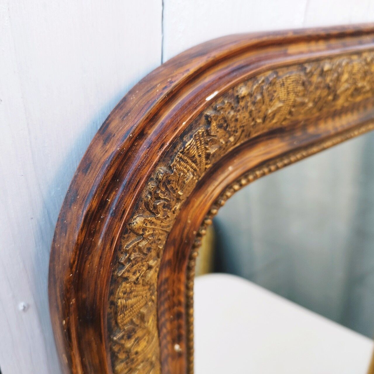 Louis Philippe style mirror wood, vintage gold