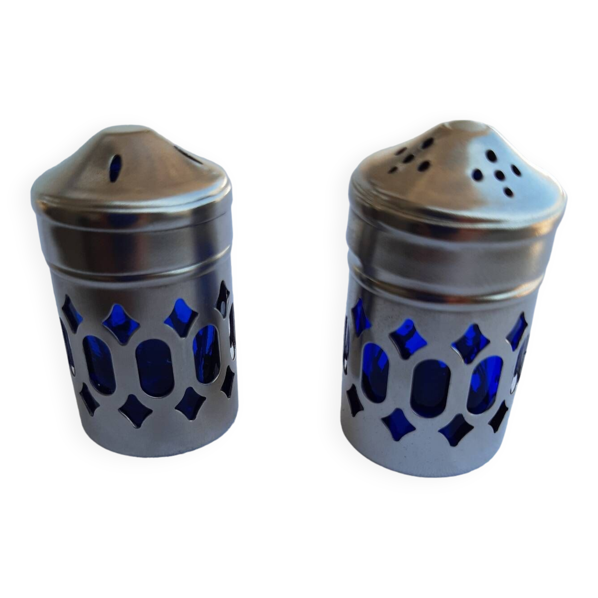 Salt and pepper shakers from the 1930s