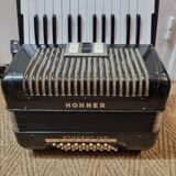 Hohner Black Student IV M Accordion