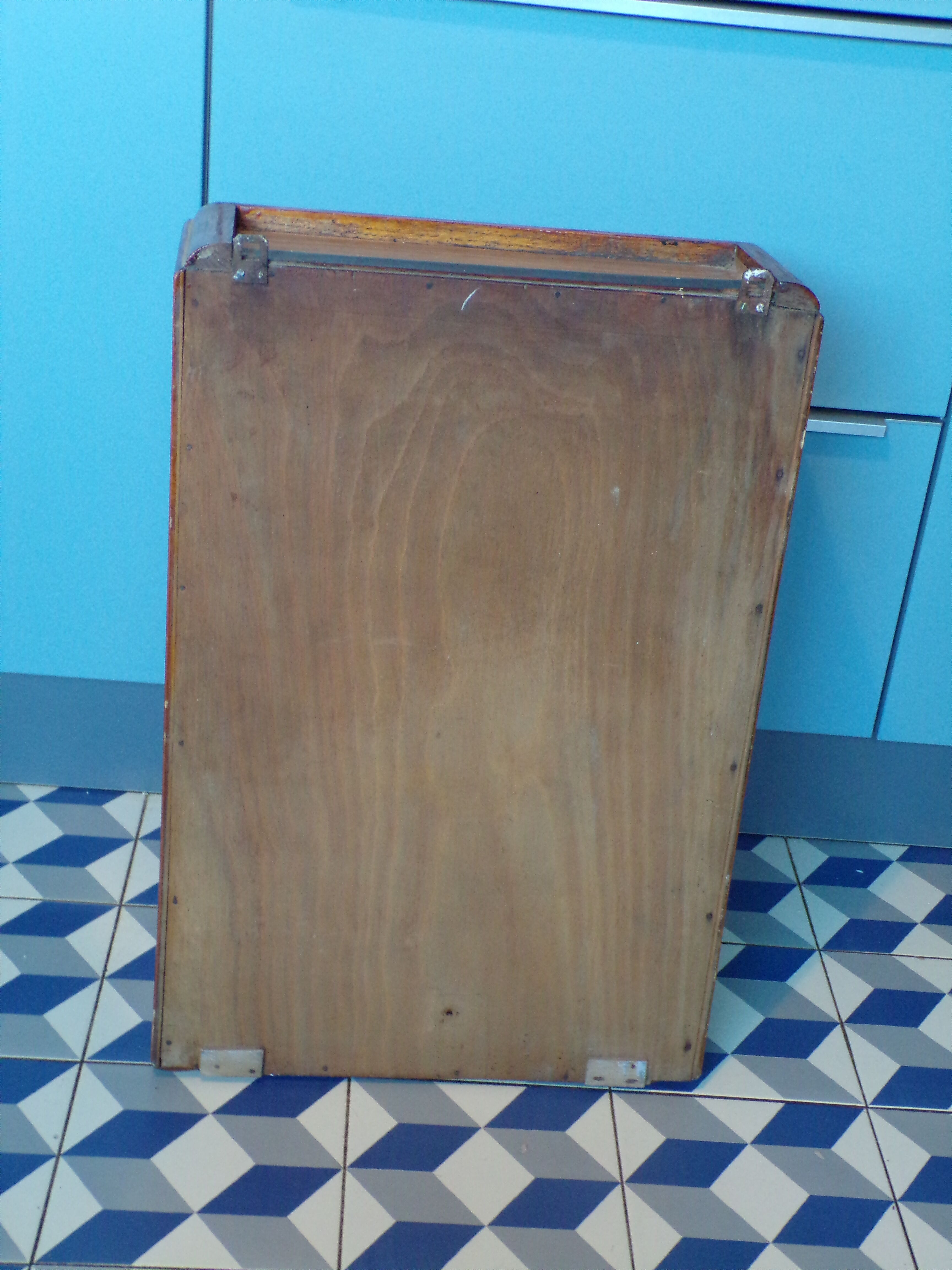 Wall-mounted toilet cabinet 1930