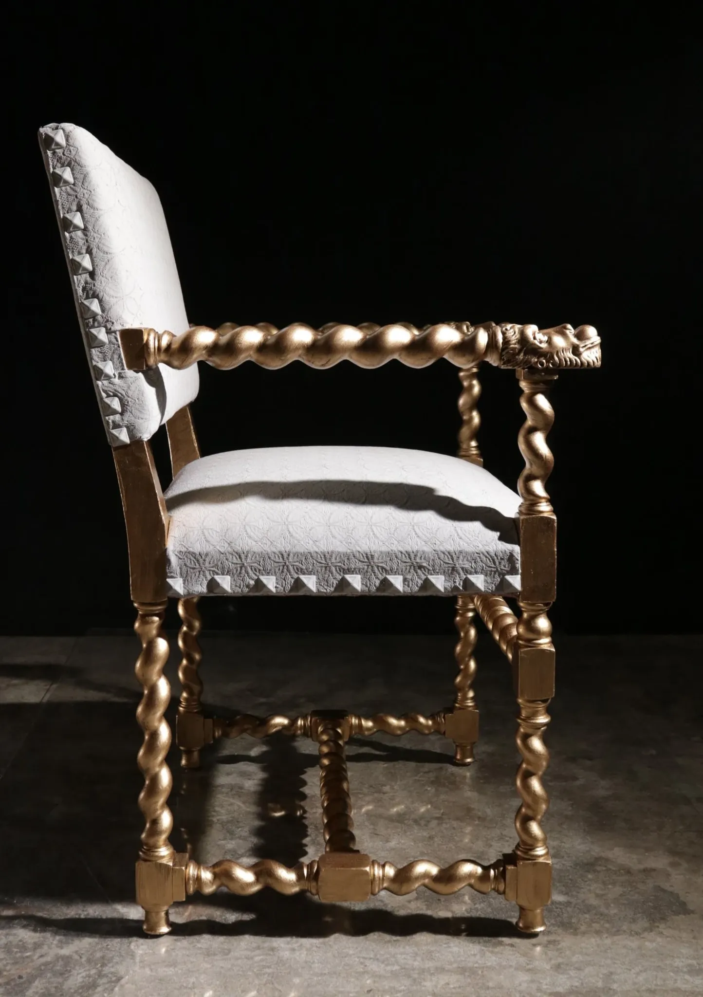 Gold and grey château armchair