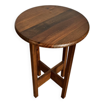 Wooden pedestal table