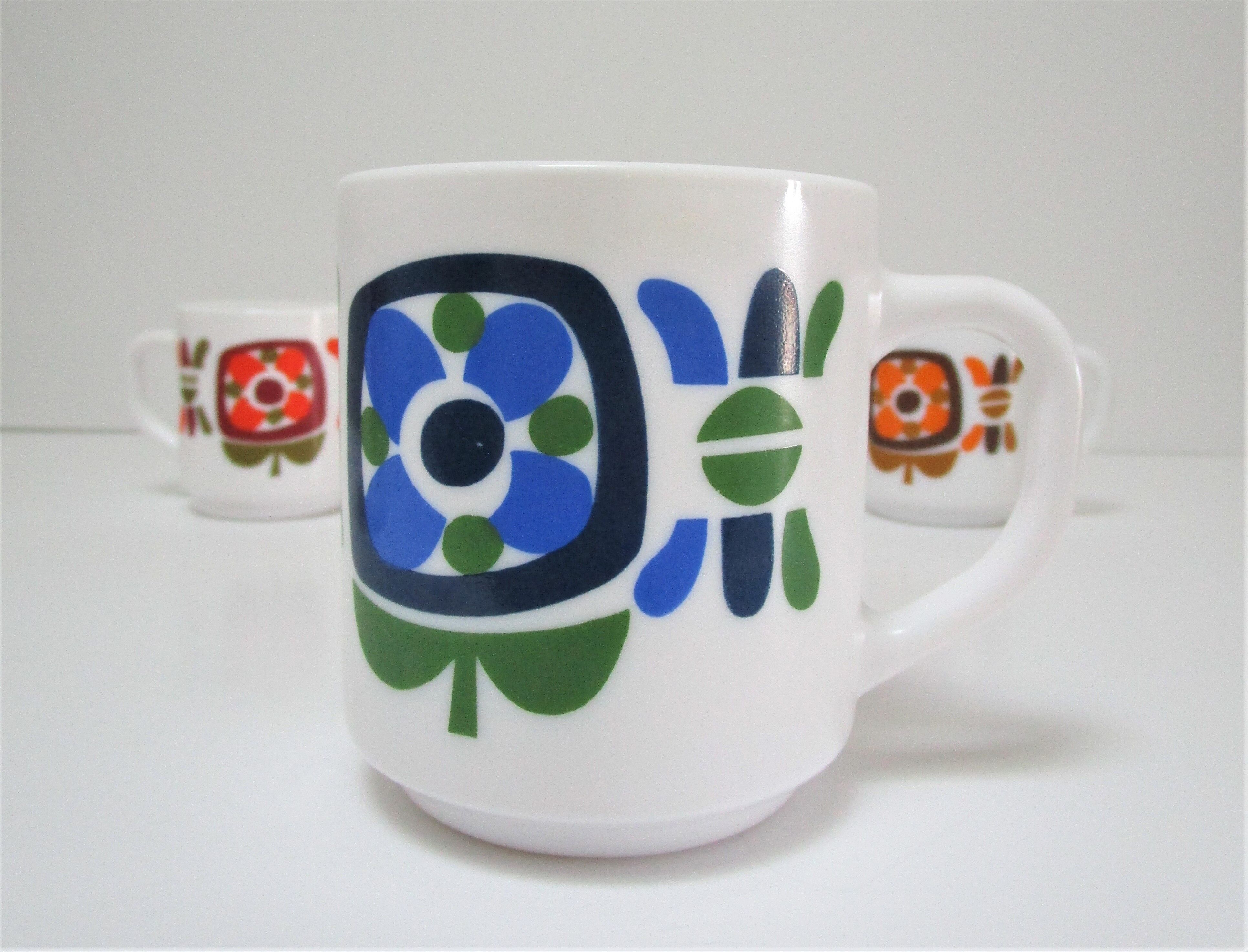 Three mugs and two cups decoration flowers design Jean-Charles Meunier 70s