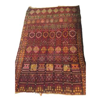 Moroccan carpet fobrication artisanal