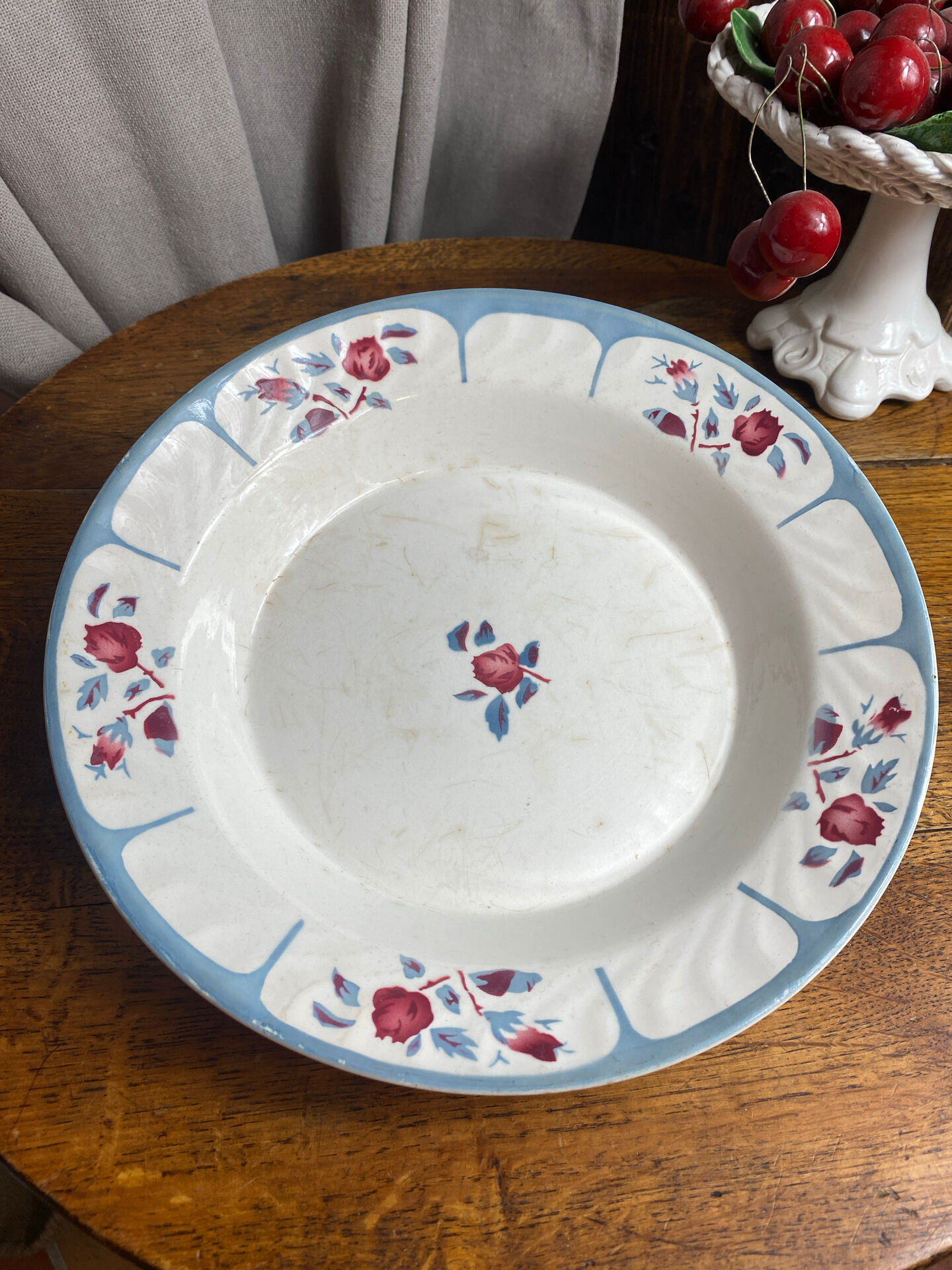 Round plate Digoin model Ninette