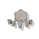 Serving tray at 5 shellfish