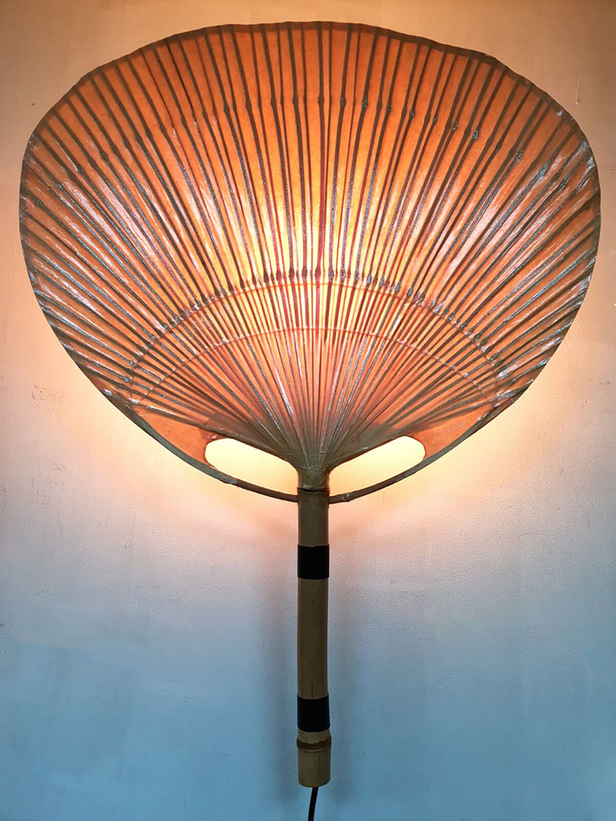 ‘Uchiwa’ wall sconces Ingo Maurer