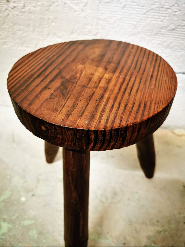 Former tripod farm stool
