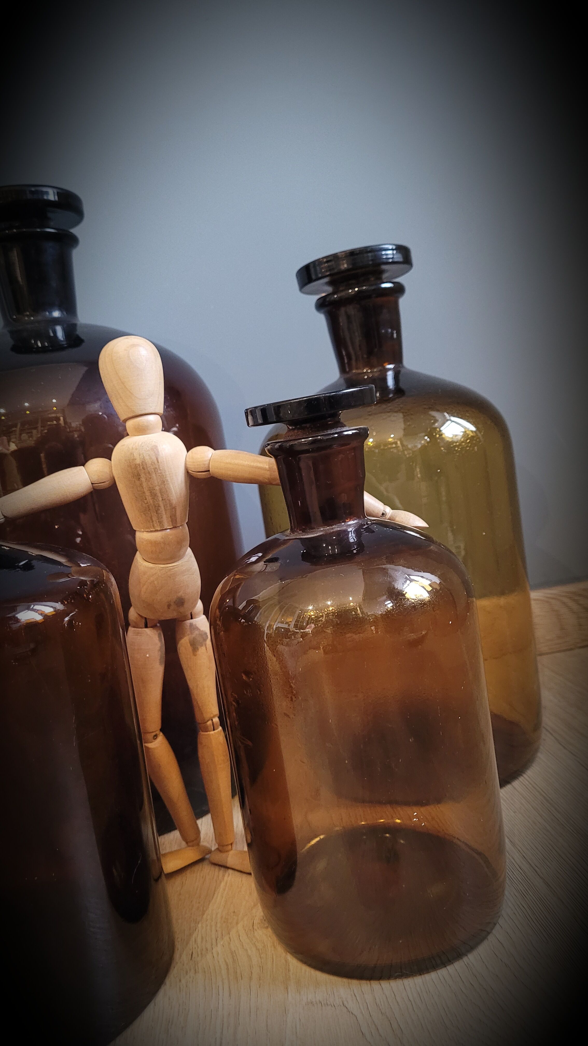 Apothecary bottle