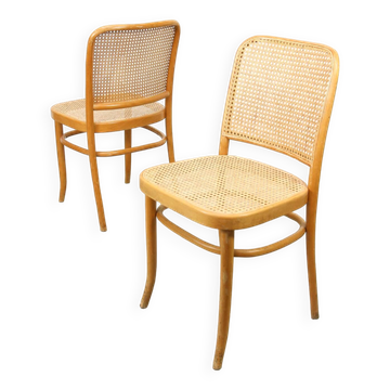 Pair of vintage No. 811 bentwood chairs