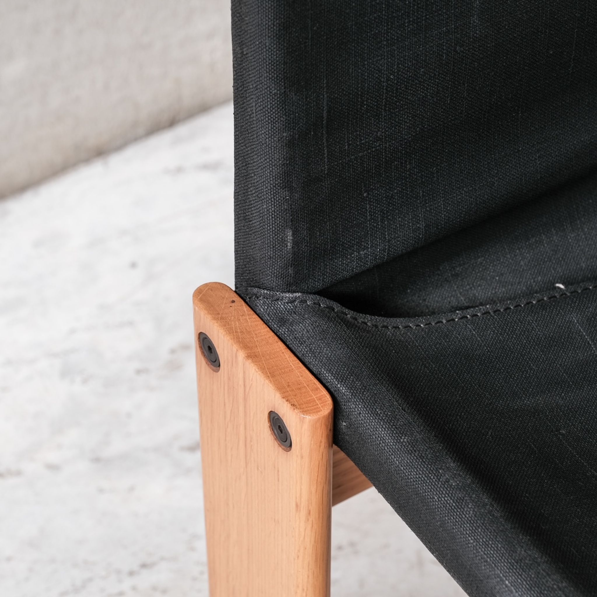 4 chaises 'monk' par afra et tobia scarpa pour molenti