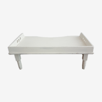 Tray for the bed
