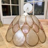 Mother-of-pearl "Petals" pink pendant
