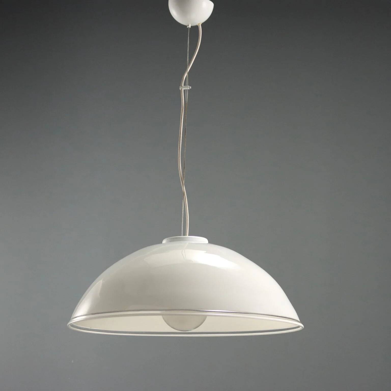 Vintage iGuzzini lamp in methacrylate, Italian design, 1970s.