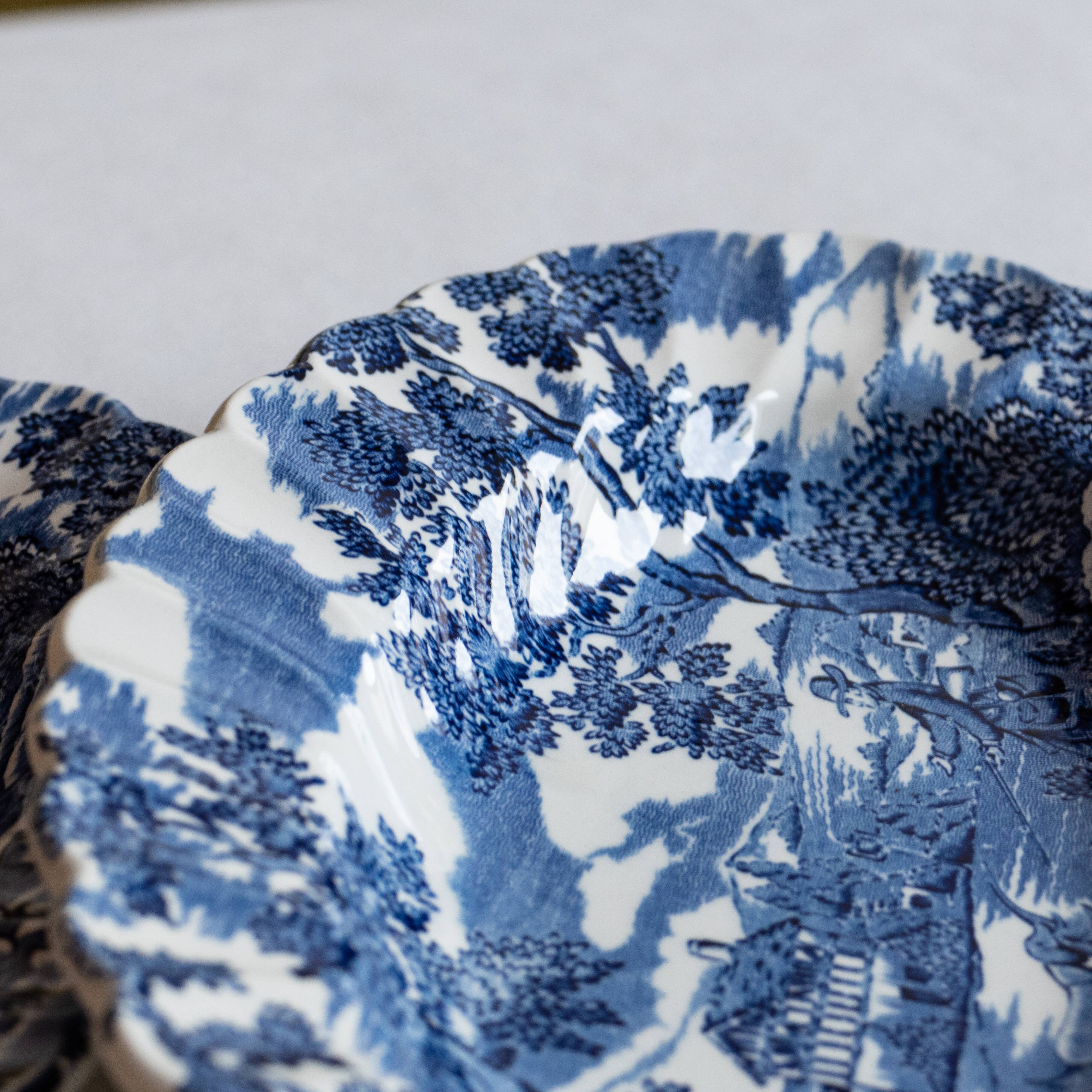 2 old English raviers Myott England, blue décor