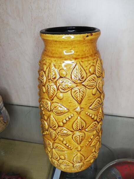 Ceramic vase