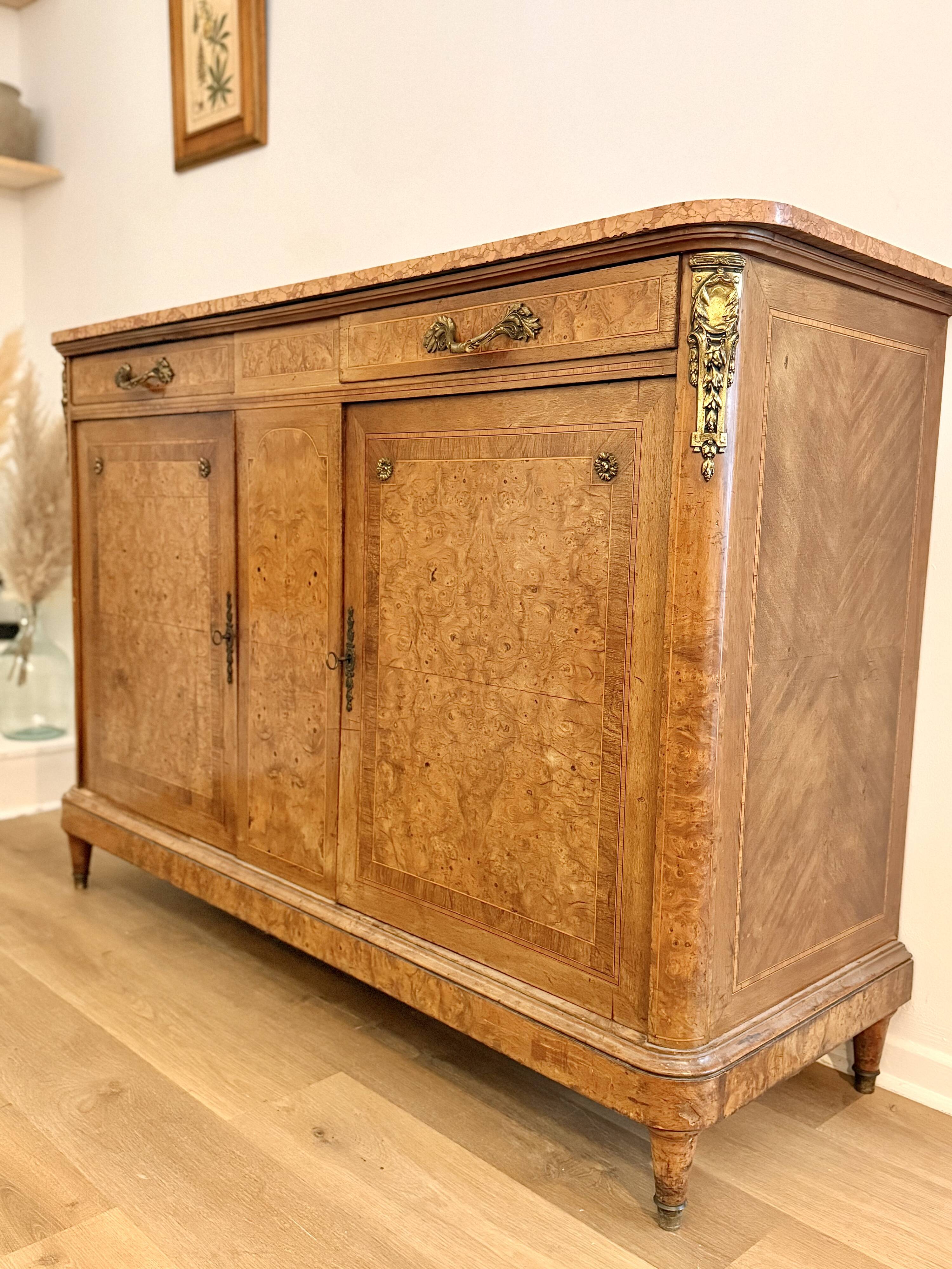 Buffet enfilade