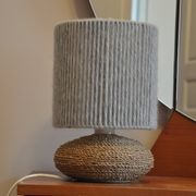 Lampe rafia et laine