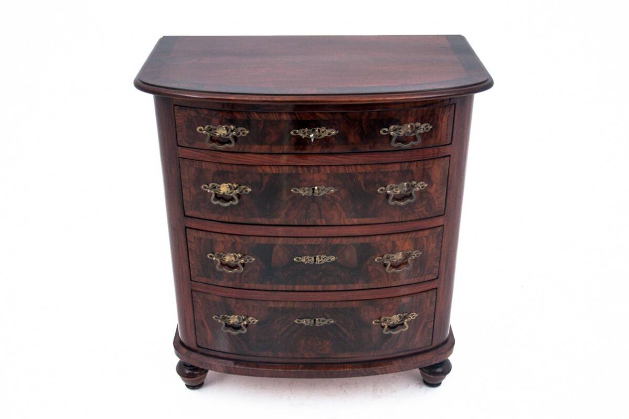 Walnut chest of drawers, Northern Europe, circa 1890. After renovation.