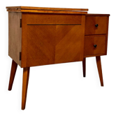 Scandinavian storage unit