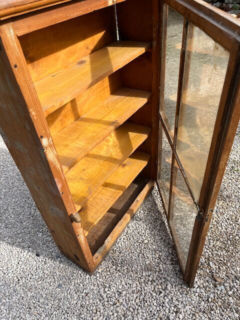 Wooden showcase 1930/40