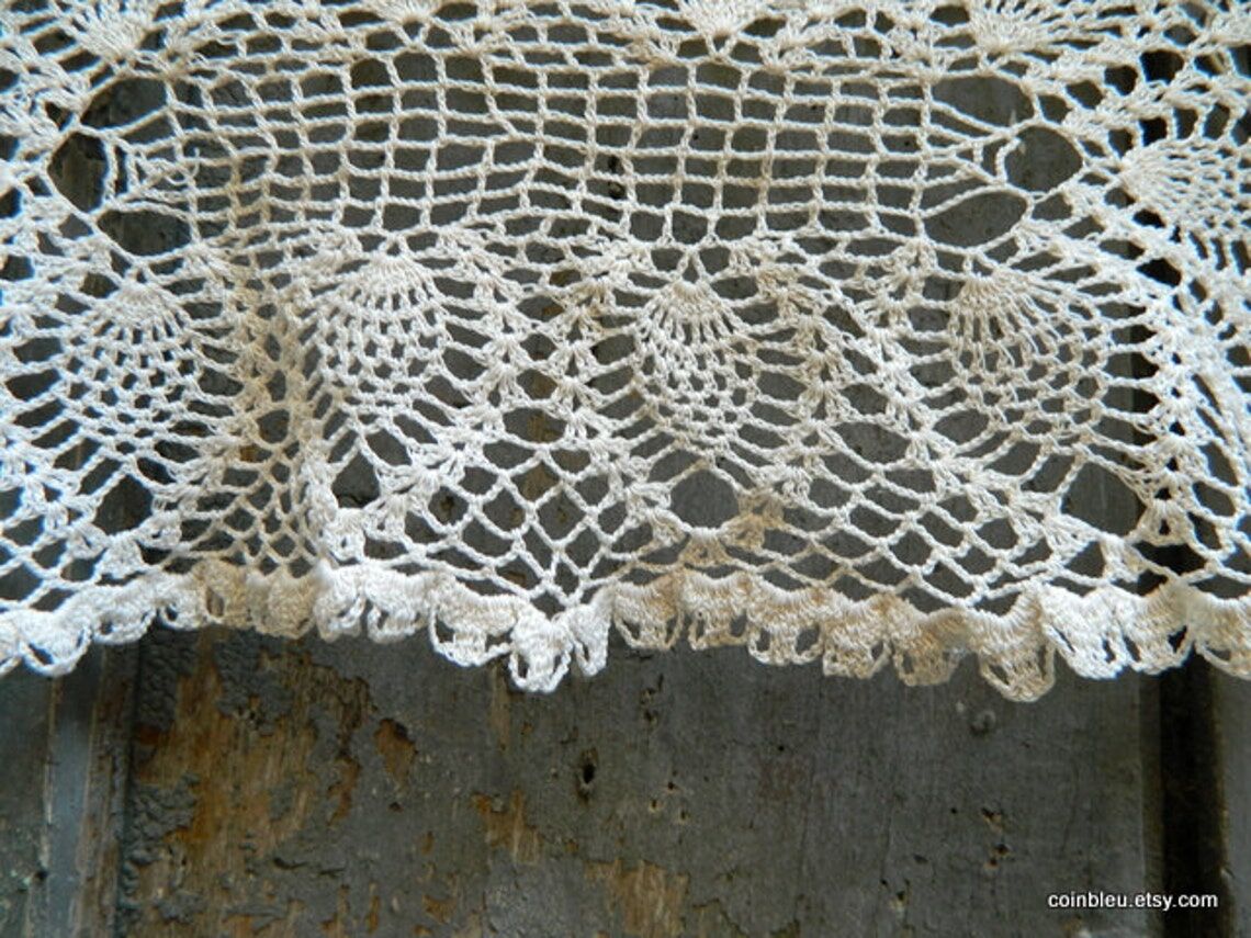 French lace cream placemat in cotton