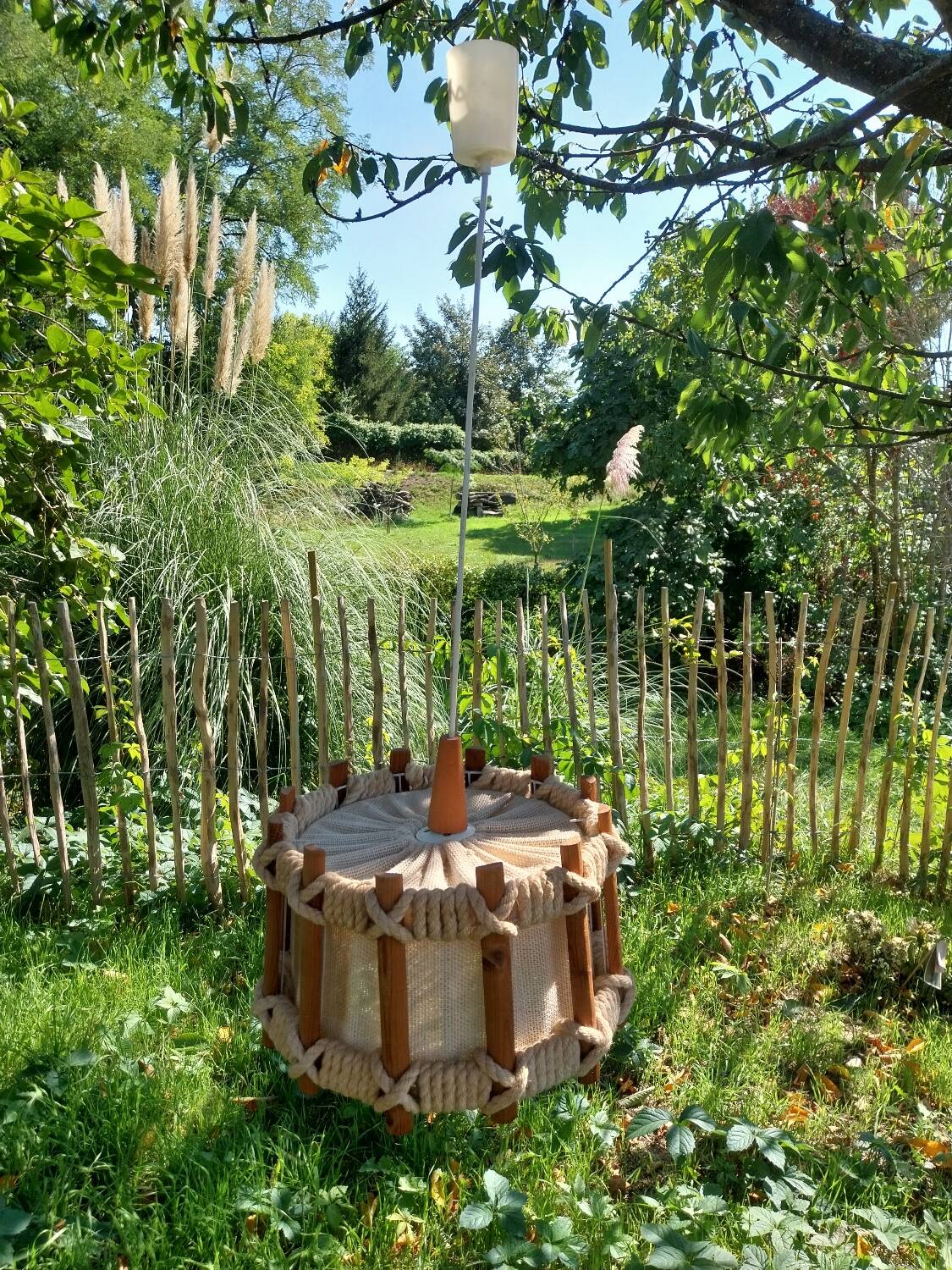 Wool and wood suspension